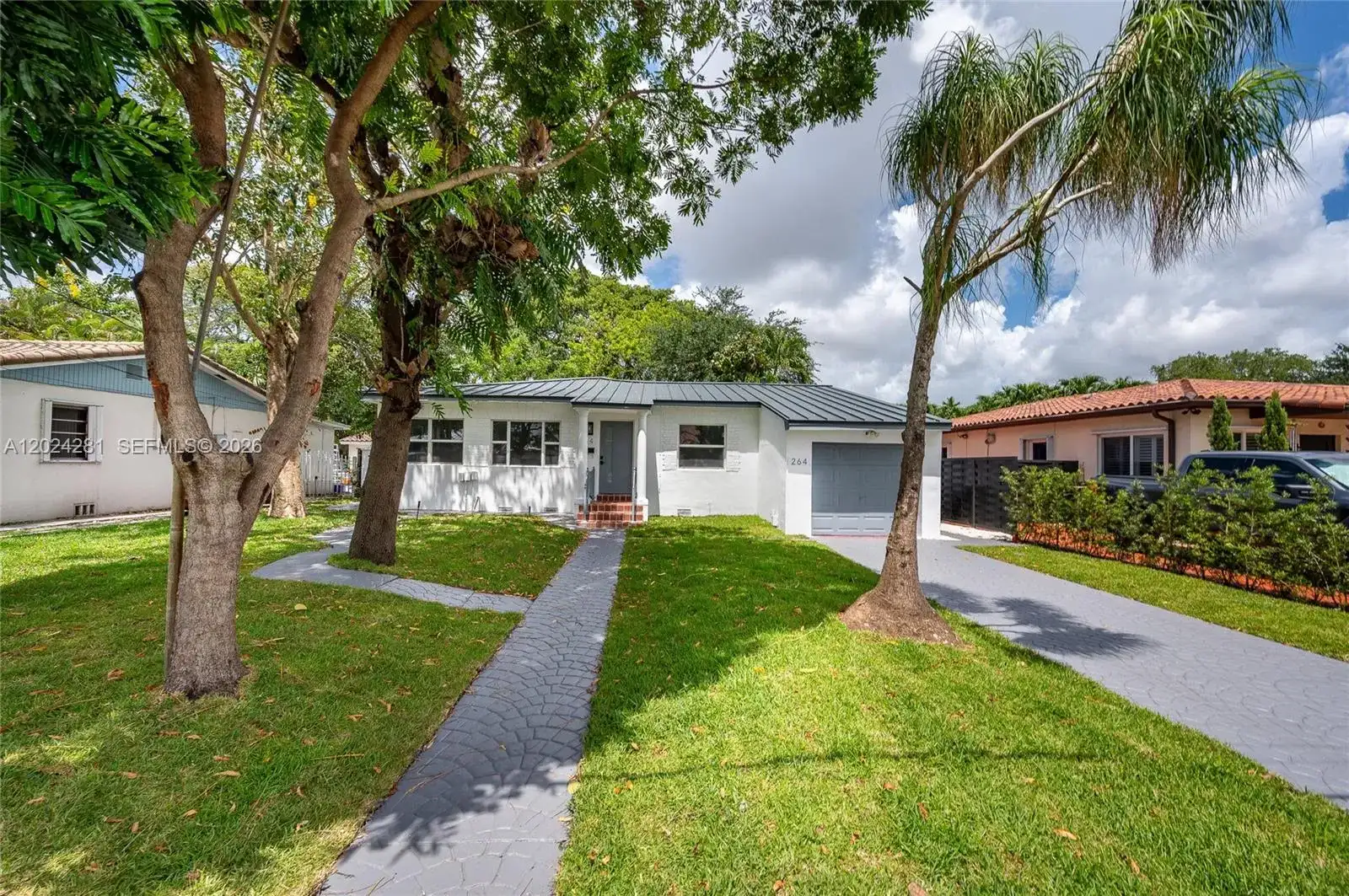 264 Navajo St, Miami Springs FL 33166 photo 2