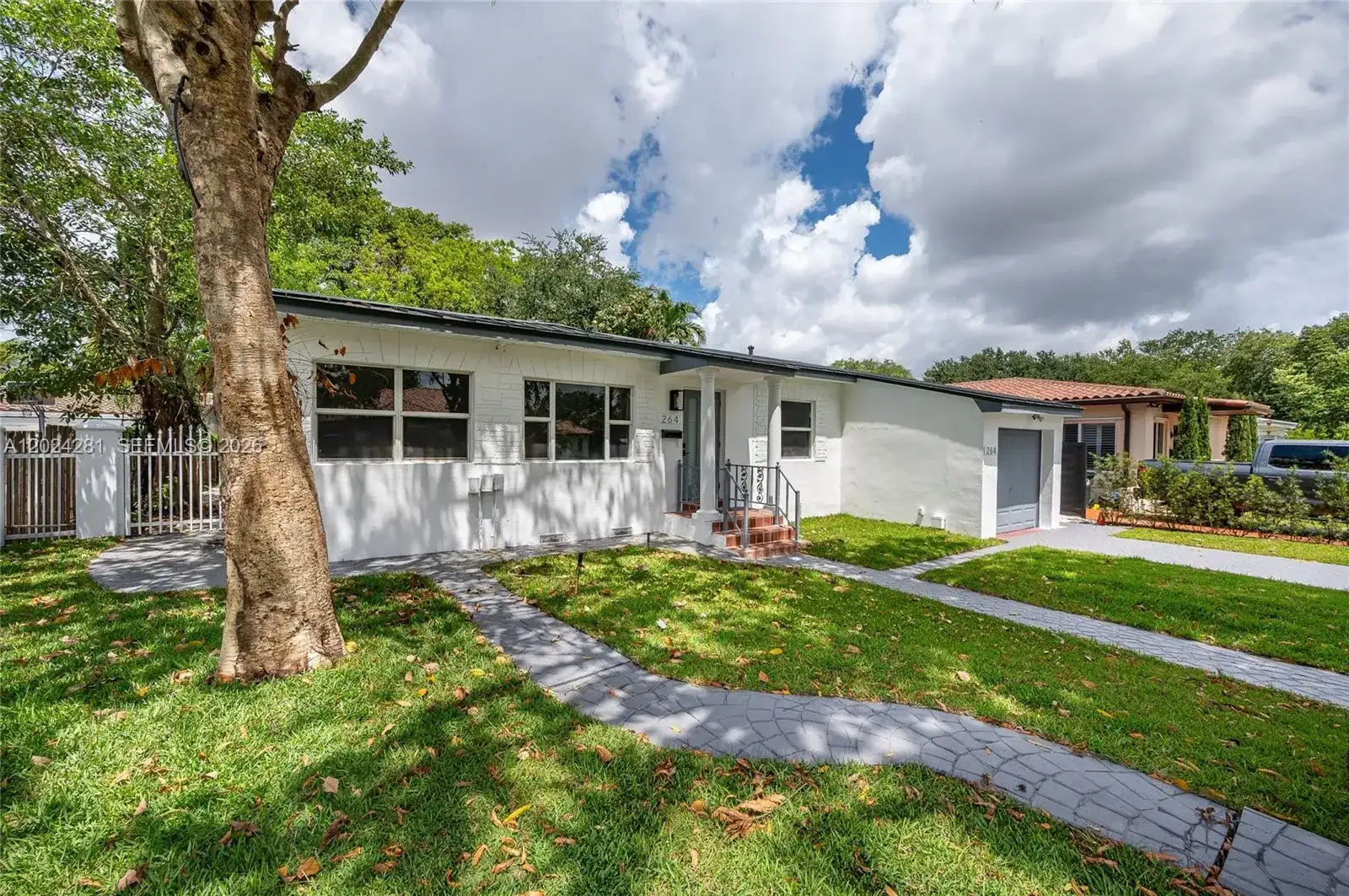 264 Navajo St, Miami Springs FL 33166 photo 4