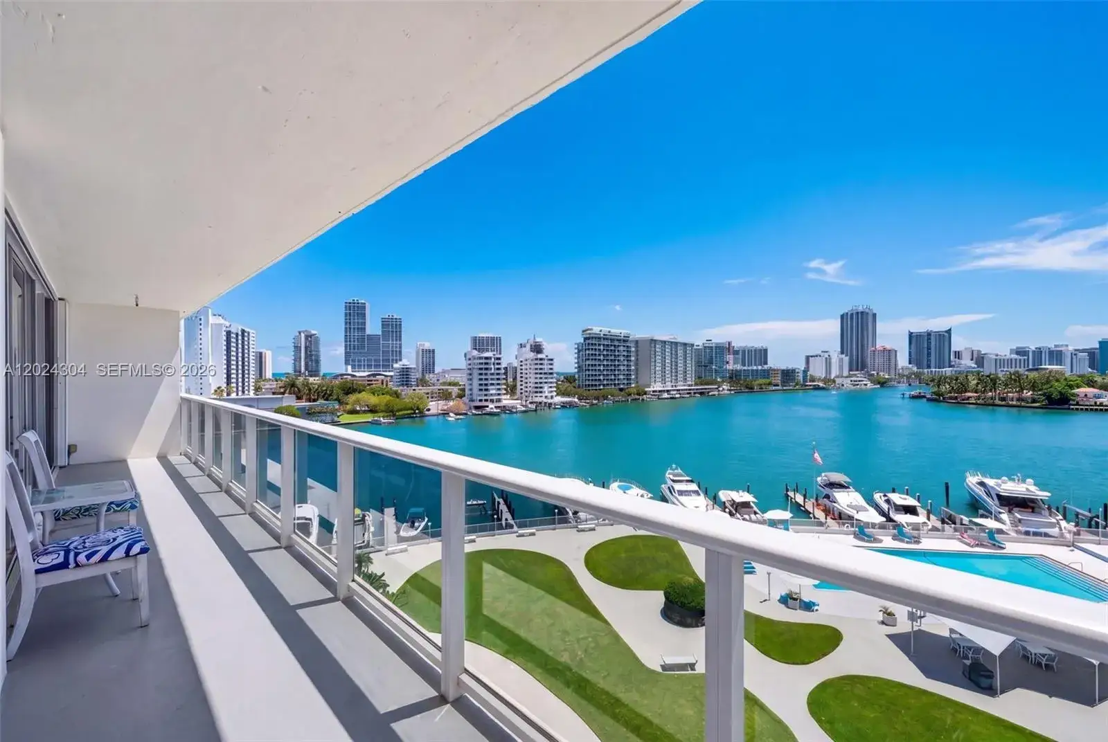 1 bedroom 2 bath Residential for sale at 900 Bay Dr # 606, Miami Beach FL 33141