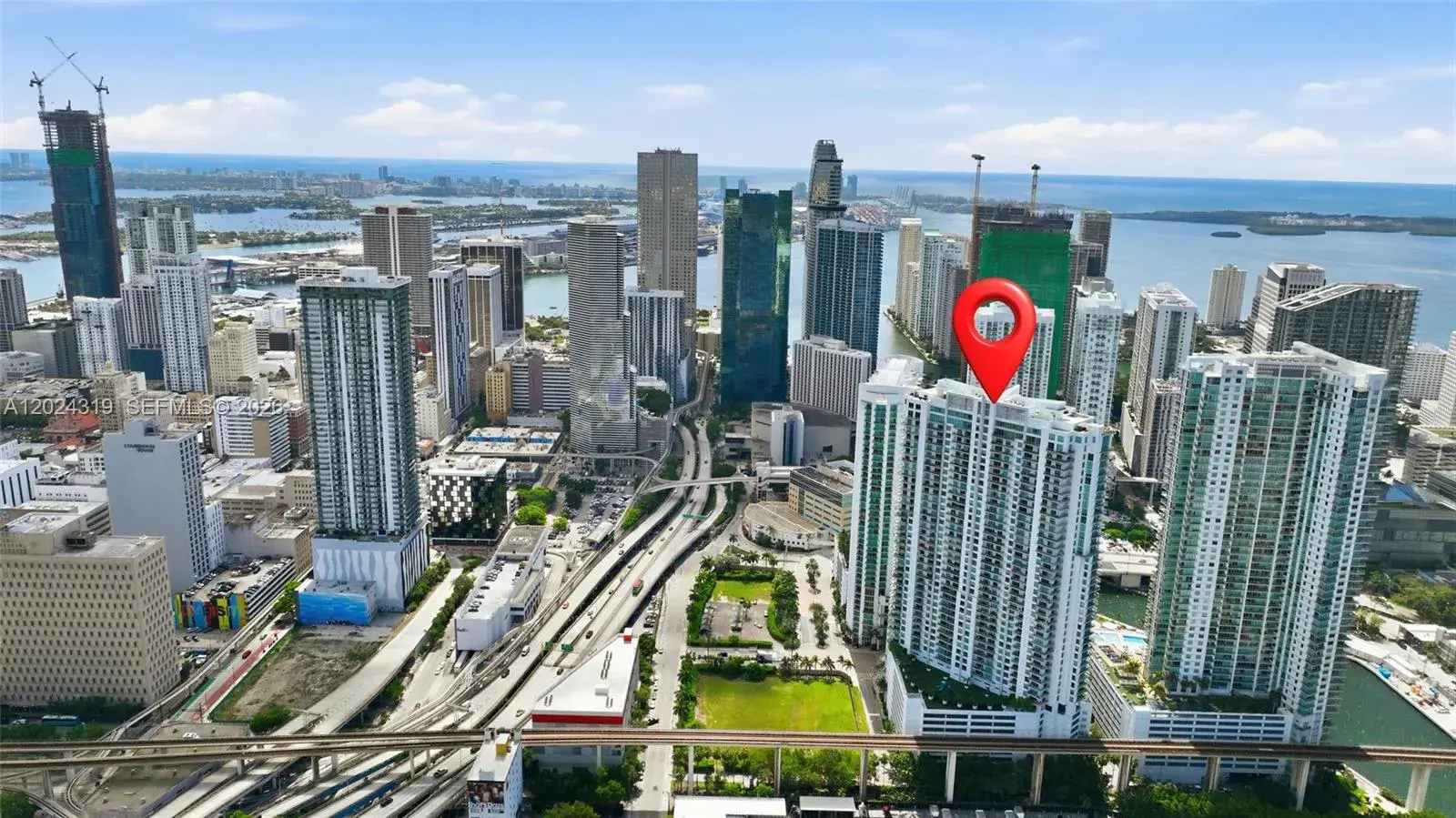 1 bedroom 1 bath Residential for sale at 90 SW 3rd St # 1409, Miami FL 33130