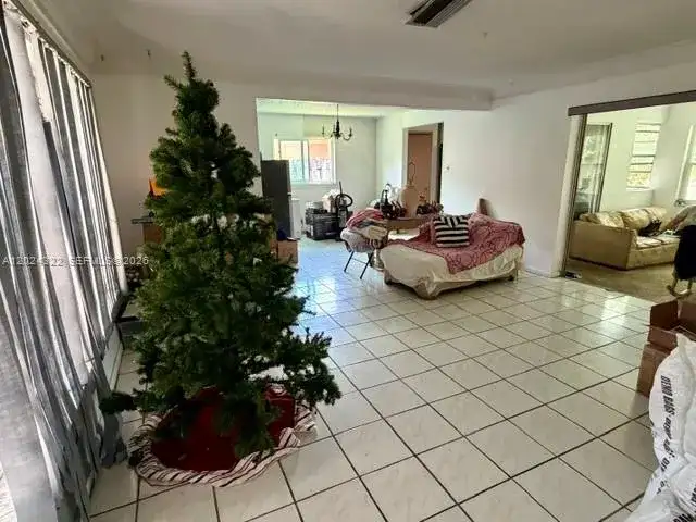 8001 NW 3rd Pl, Margate FL 33063 photo 3