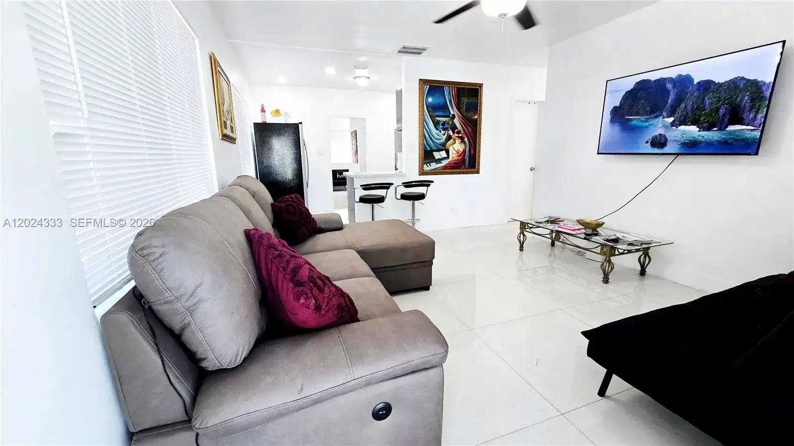 139 NW 14th Way, Dania Beach FL 33004 photo 2