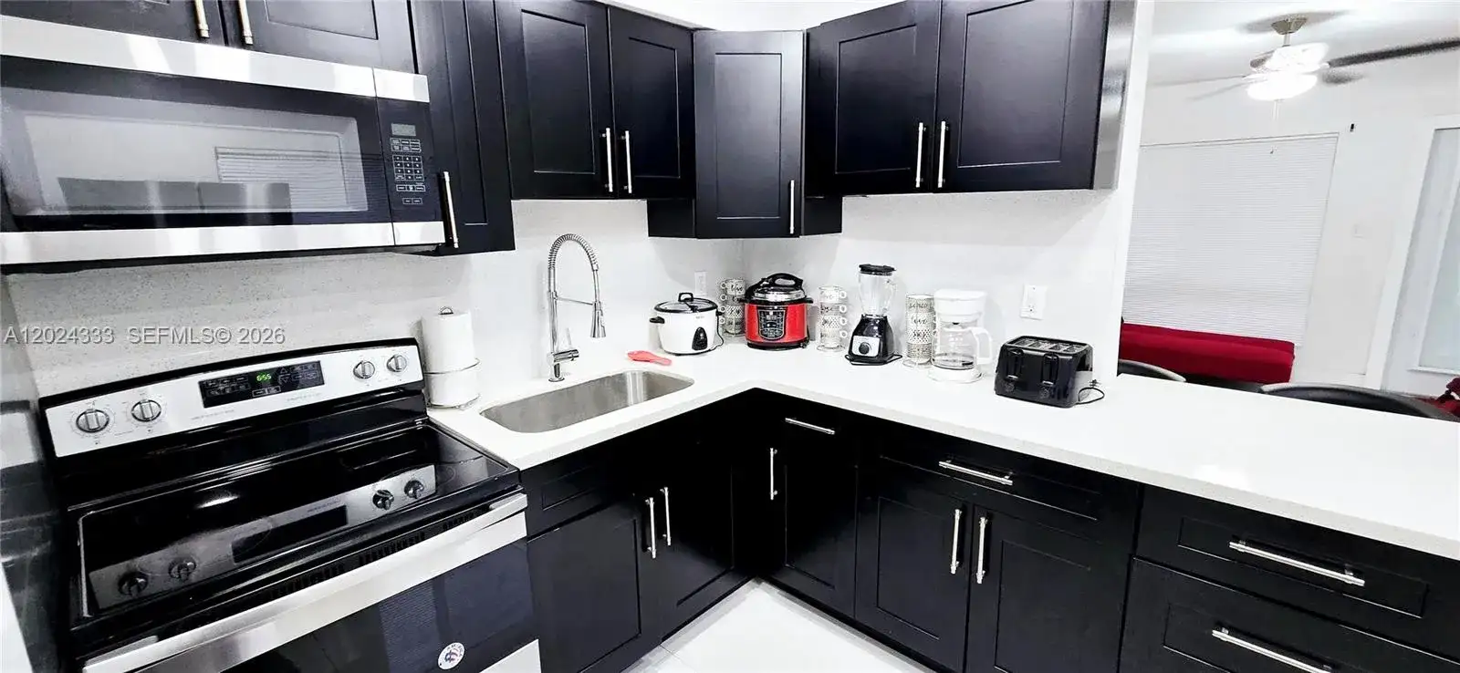 139 NW 14th Way, Dania Beach FL 33004 photo 4