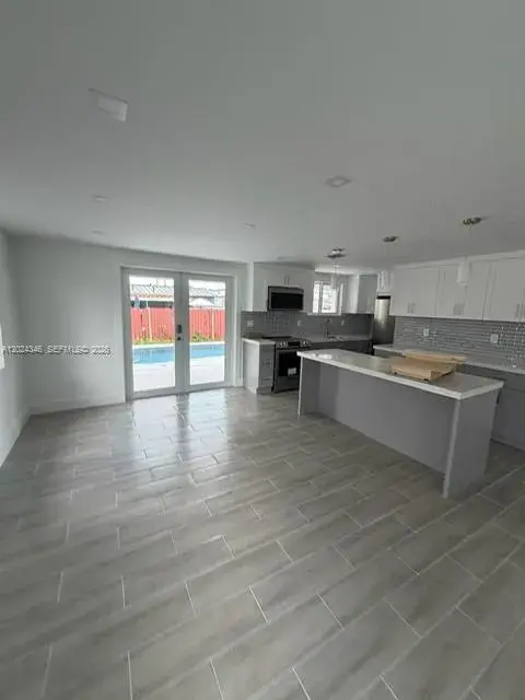 3515-3517 SW 91st Ave, Miami FL 33165