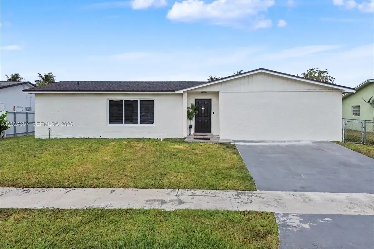 16912 SW 107th Pl, Miami FL 33157