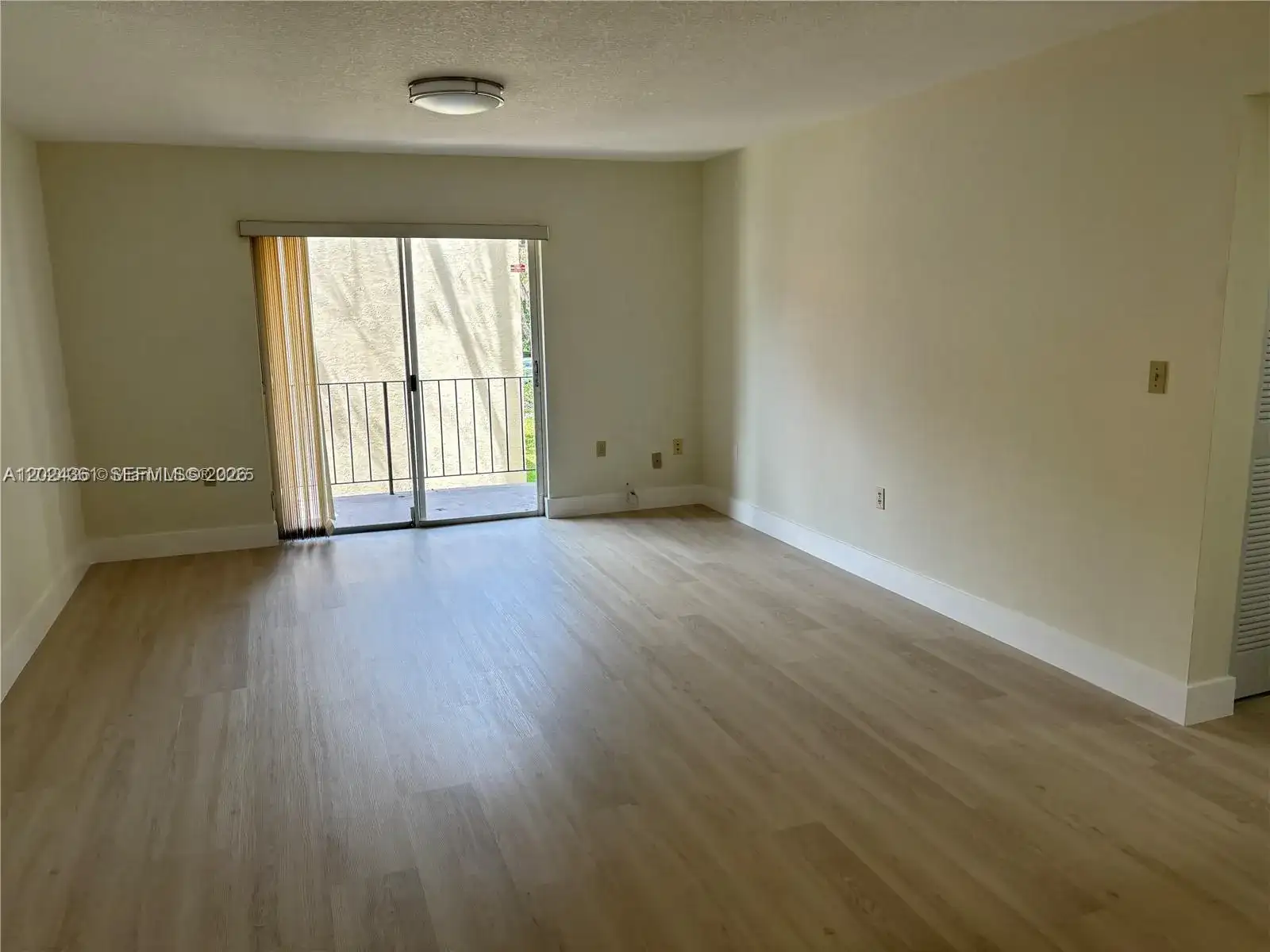 10744 N Kendall # 18, Miami FL 33176 photo 4