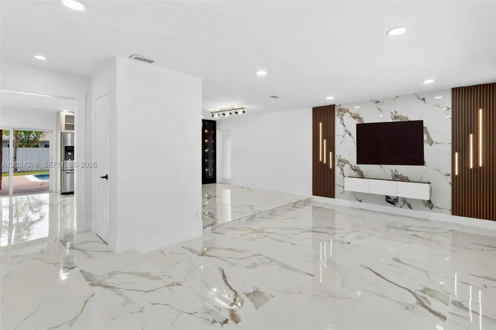 7220 NW 10th Pl, Plantation FL 33313 photo 5