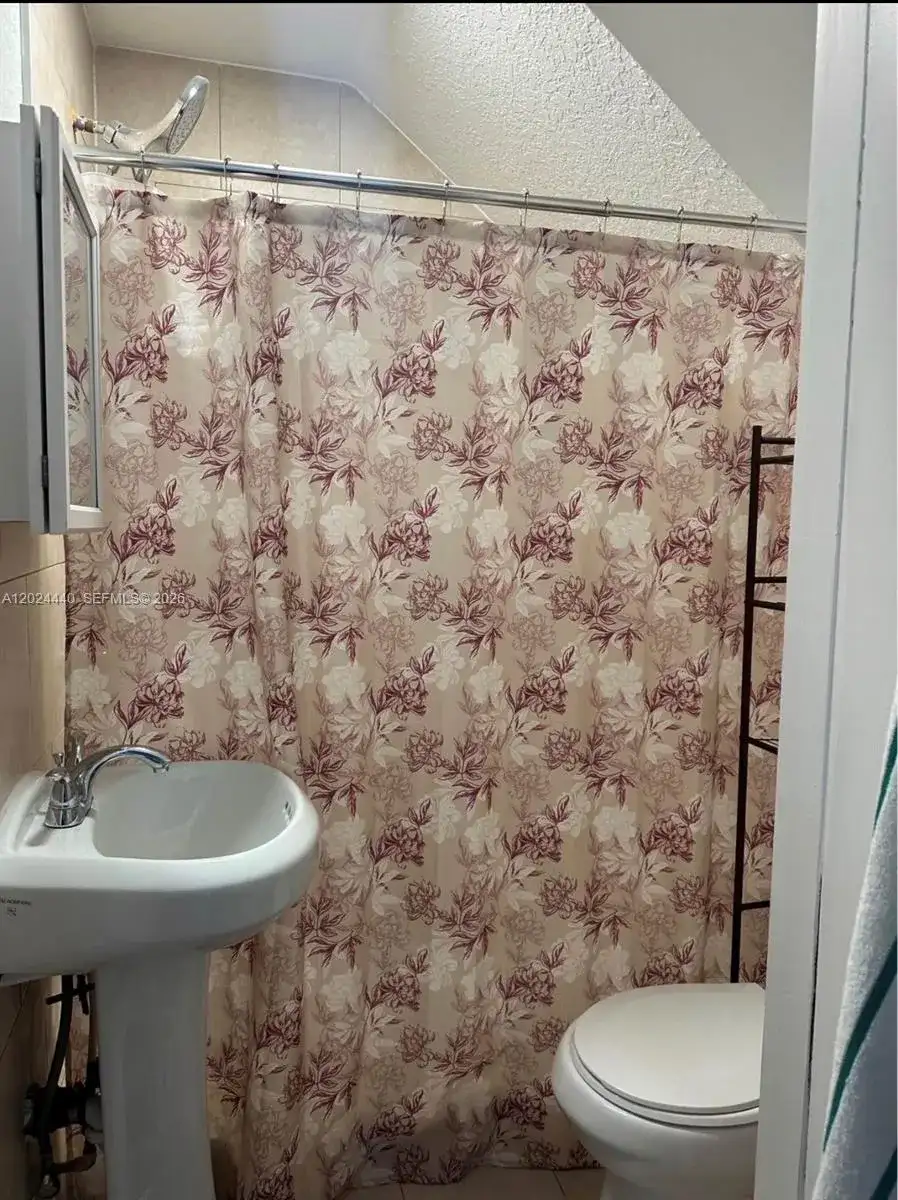 17649 SW 142nd Ct, Miami FL 33177 photo 5
