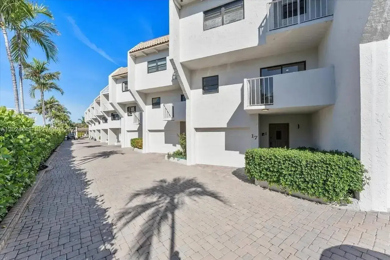 1222 Hillsboro Mile # 15, Hillsboro Beach FL 33062
