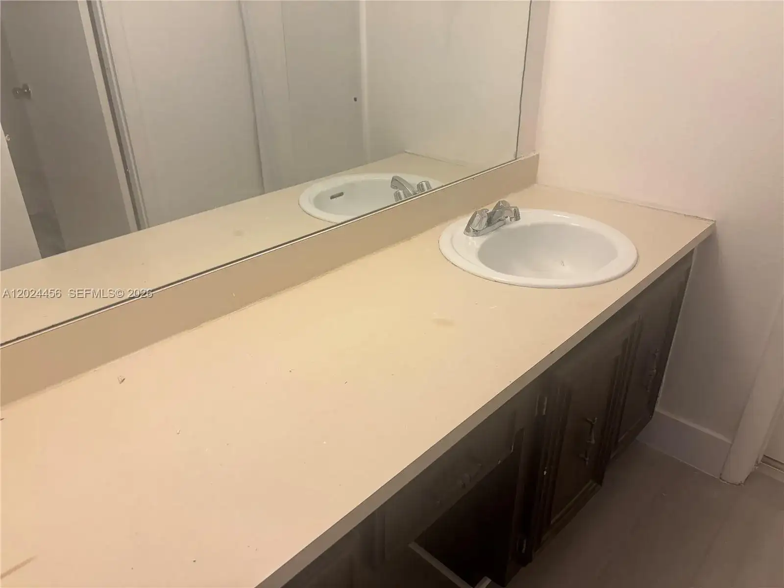 484 NW 165th St Rd # 111, Miami FL 33169 photo 4