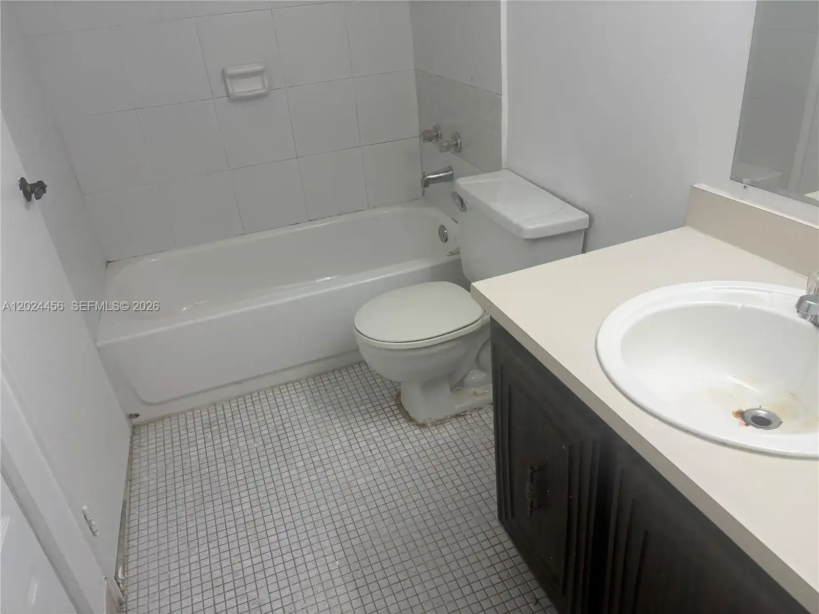484 NW 165th St Rd # 111, Miami FL 33169 photo 5