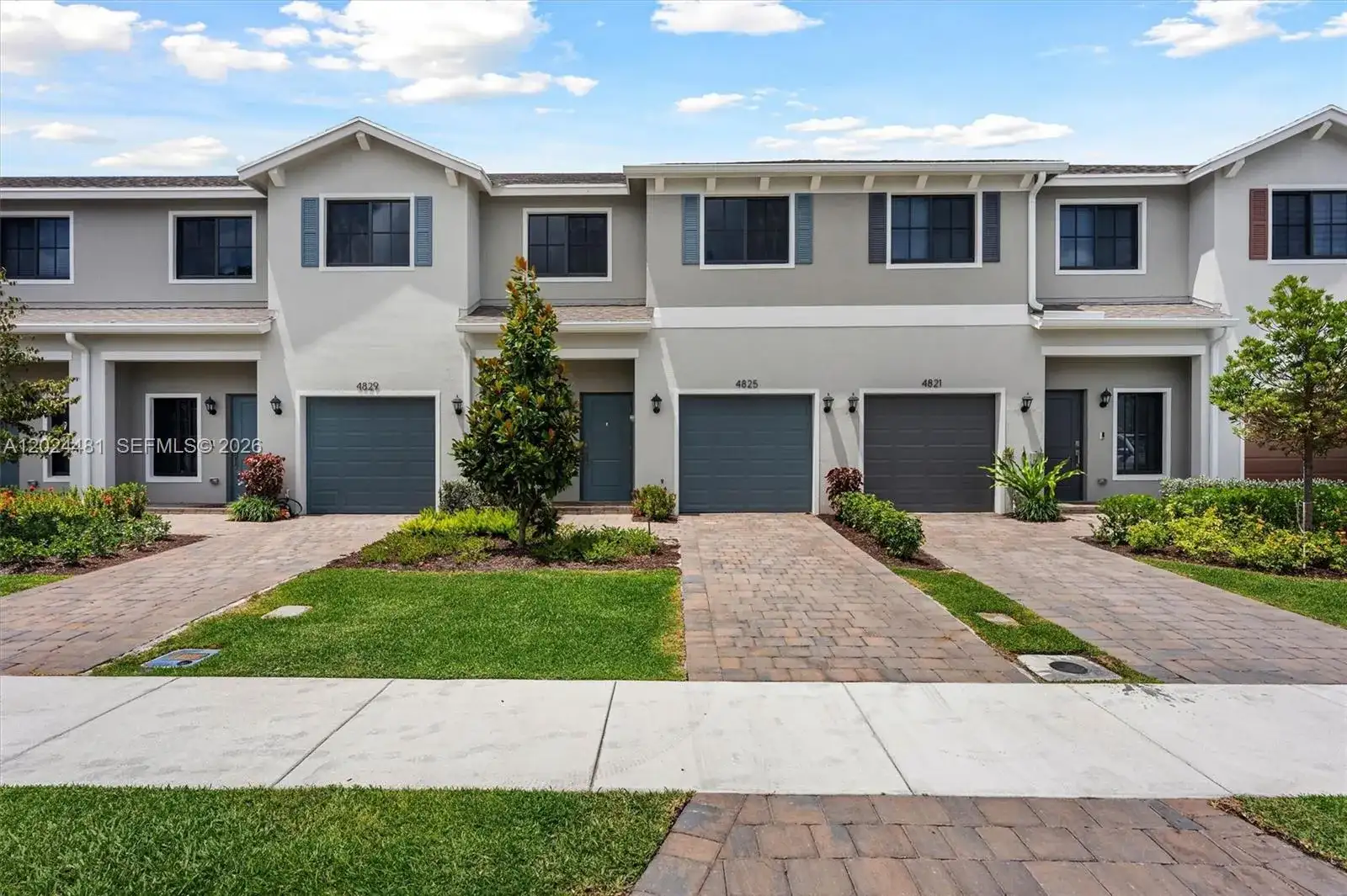 4825 Dillion St, Lake Worth FL 33463 photo 4