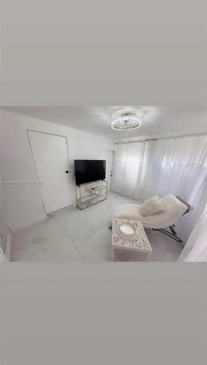 950 NE 127th St # 1, North Miami FL 33161 photo 4