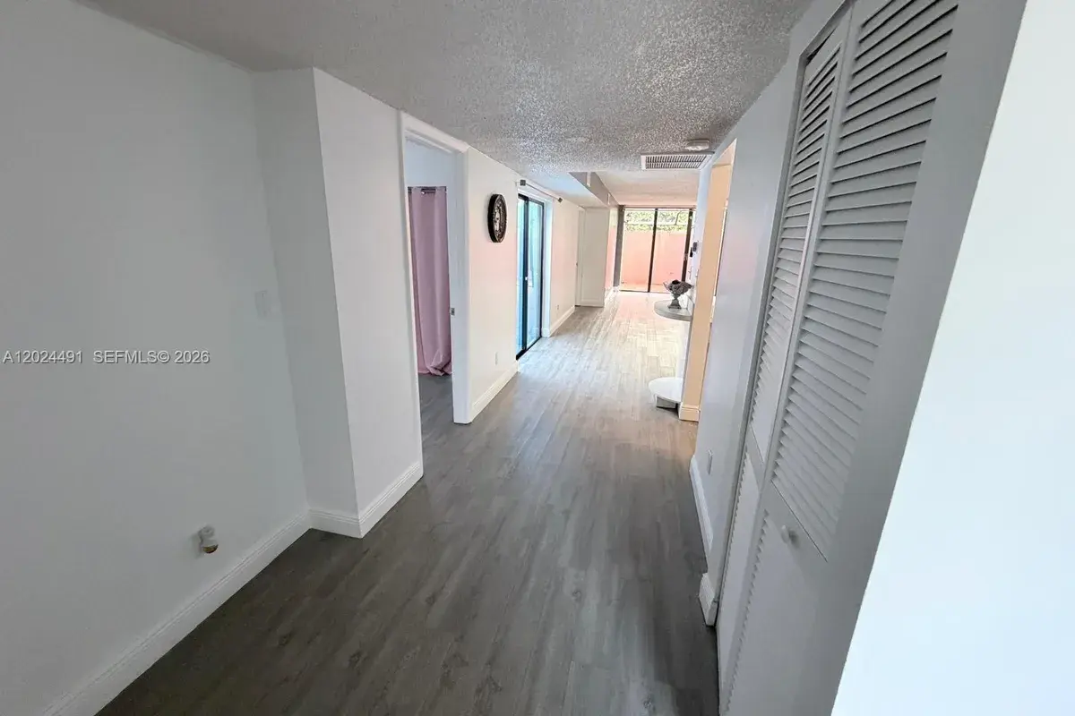 10343 Greenhouse Rd, Pembroke Pines FL 33026