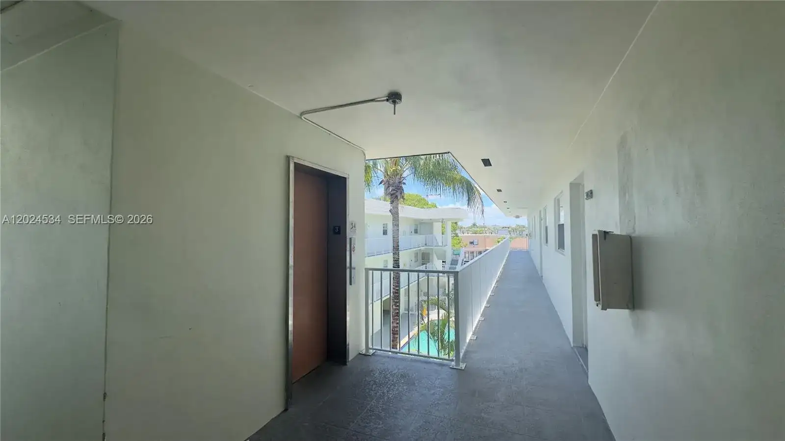 12890 NE 8th Ave # 302, North Miami FL 33161 photo 2