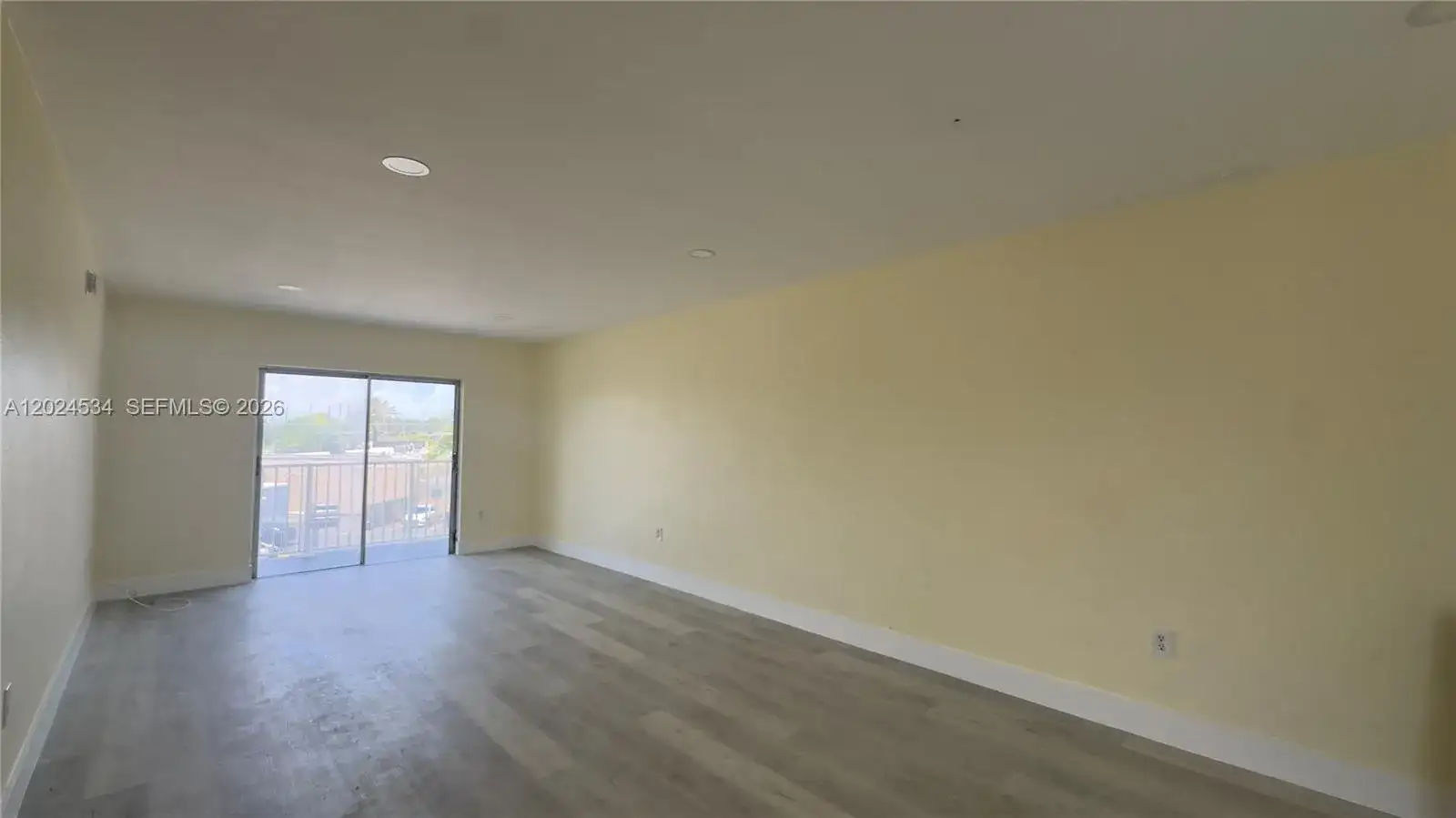 12890 NE 8th Ave # 302, North Miami FL 33161 photo 3