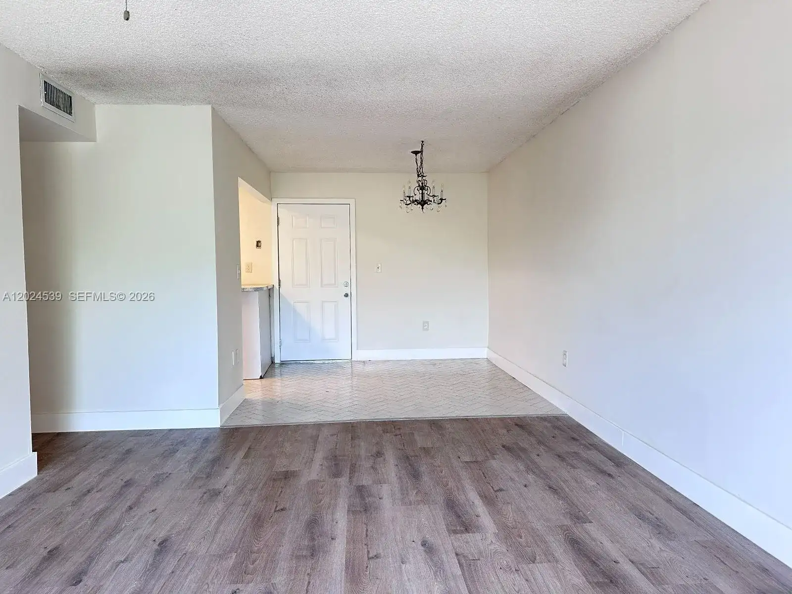 365 NE 125th St # 306, North Miami FL 33161 photo 3