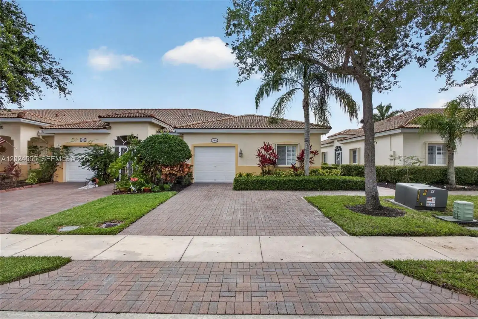 2368 Windjammer Way, West Palm Beach FL 33411