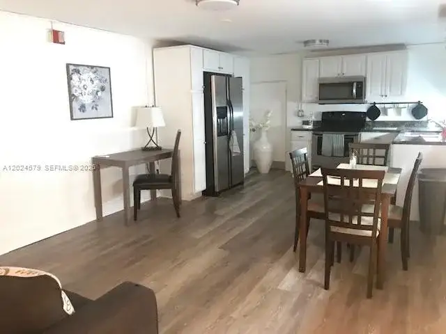 923 SW 43 ave # 1, Miami FL 33134 photo 2
