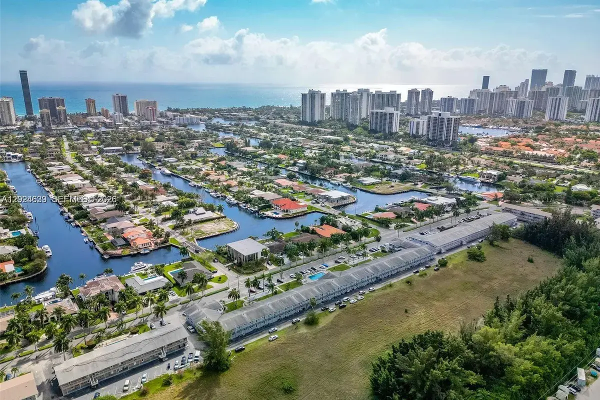 600 Layne Blvd # 212, Hallandale Beach FL 33009
