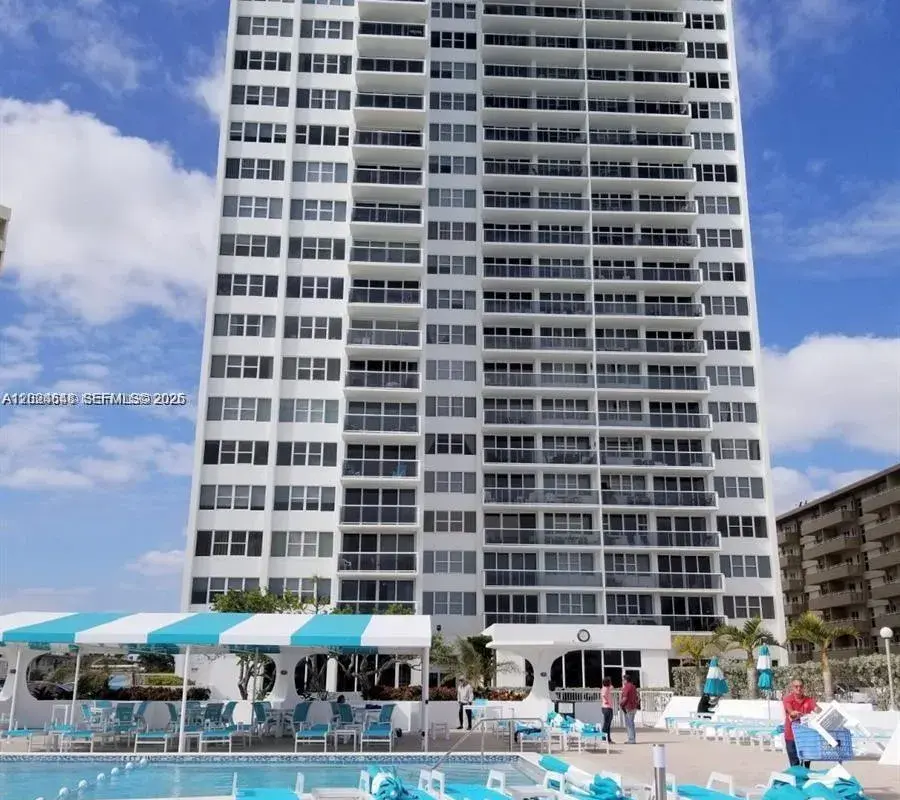 3140 S Ocean Dr # 1705, Hallandale Beach FL 33009