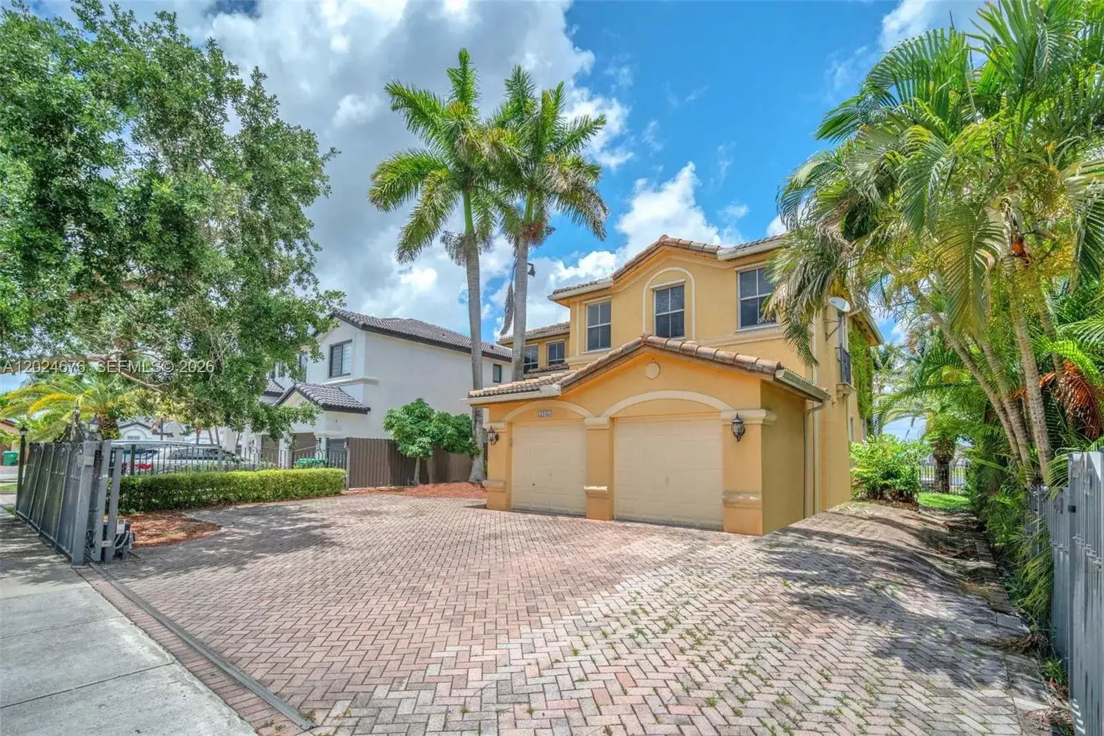 2155 SW 156th Ct, Miami FL 33185 photo 4