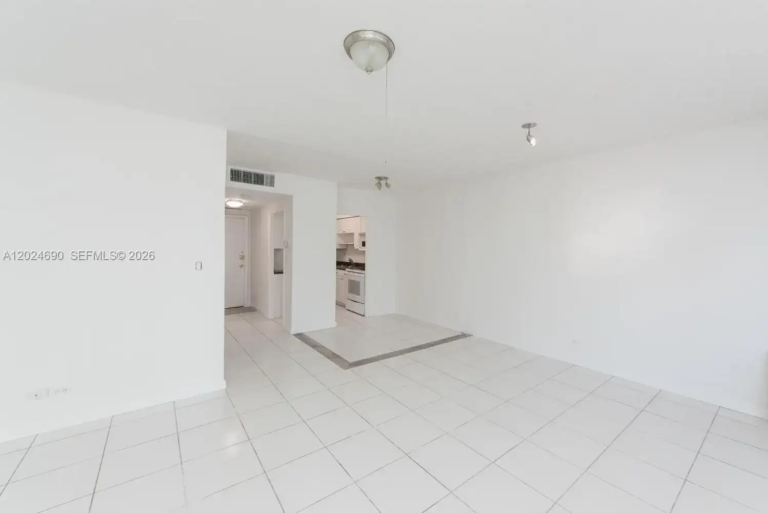 1408 Brickell Bay Dr # 1116, Miami FL 33131 photo 4