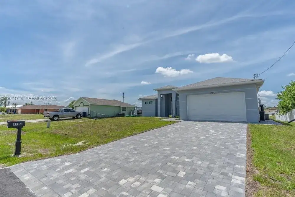 4203 11th St. W, Other City - In The State Of Florida FL 33971 photo 2