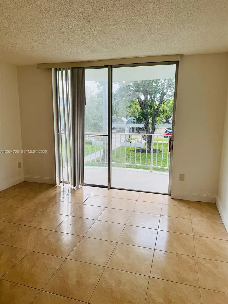 486 NW 165th St Rd # 201, Miami FL 33169 photo 2