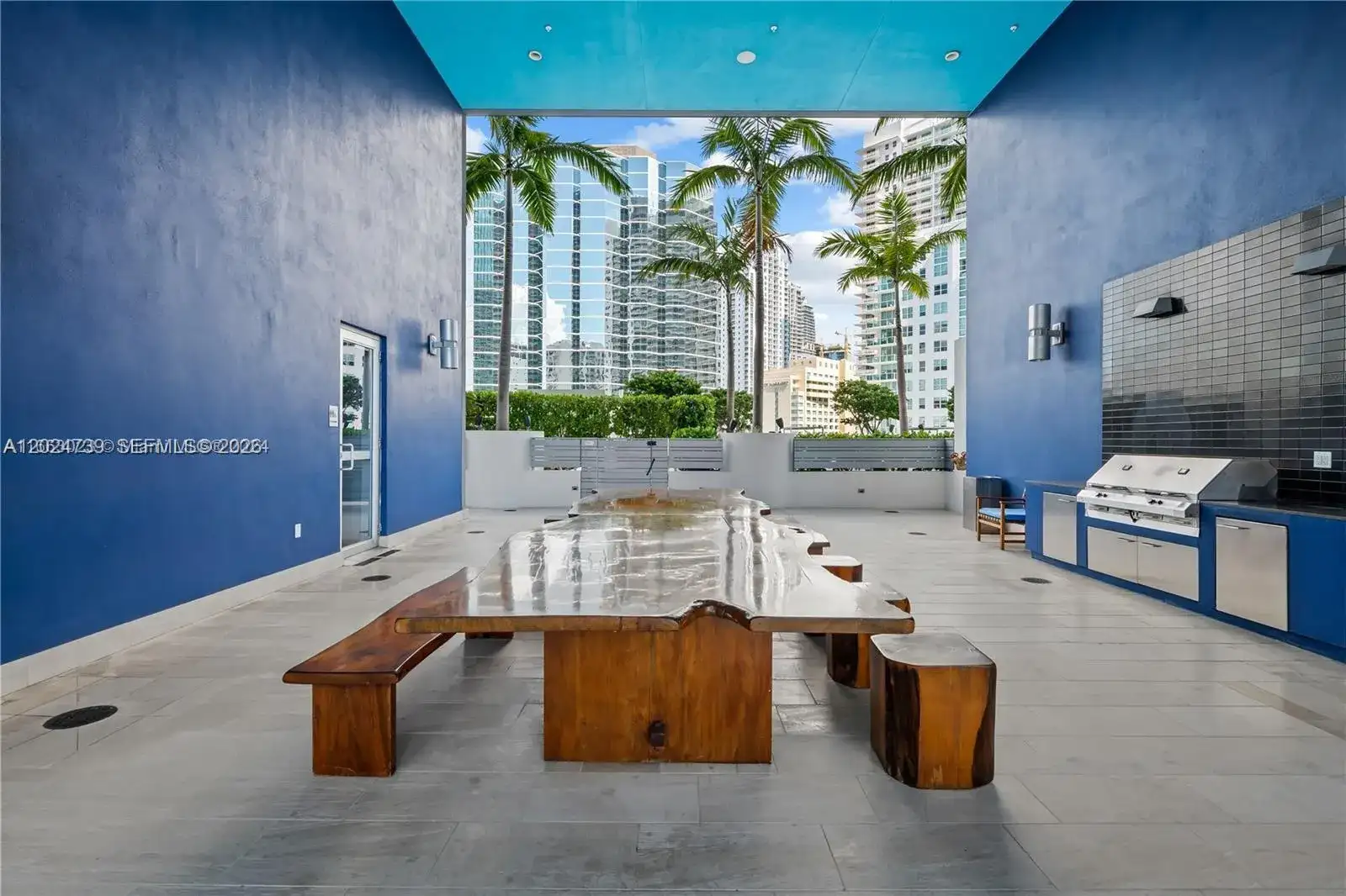1300 Brickell Bay Dr # 1007, Miami FL 33131 photo 2