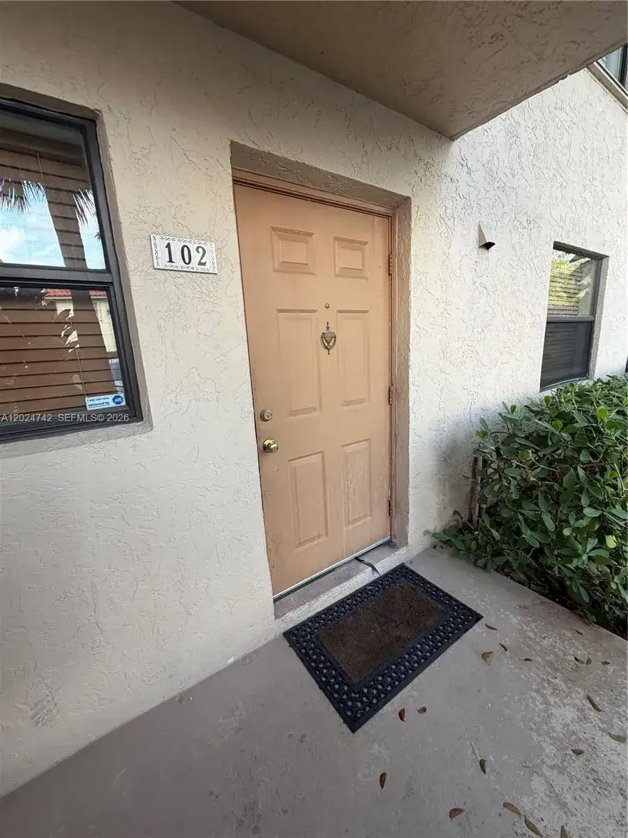 15718 E Waterside Cir # 102, Sunrise FL 33326 photo 2