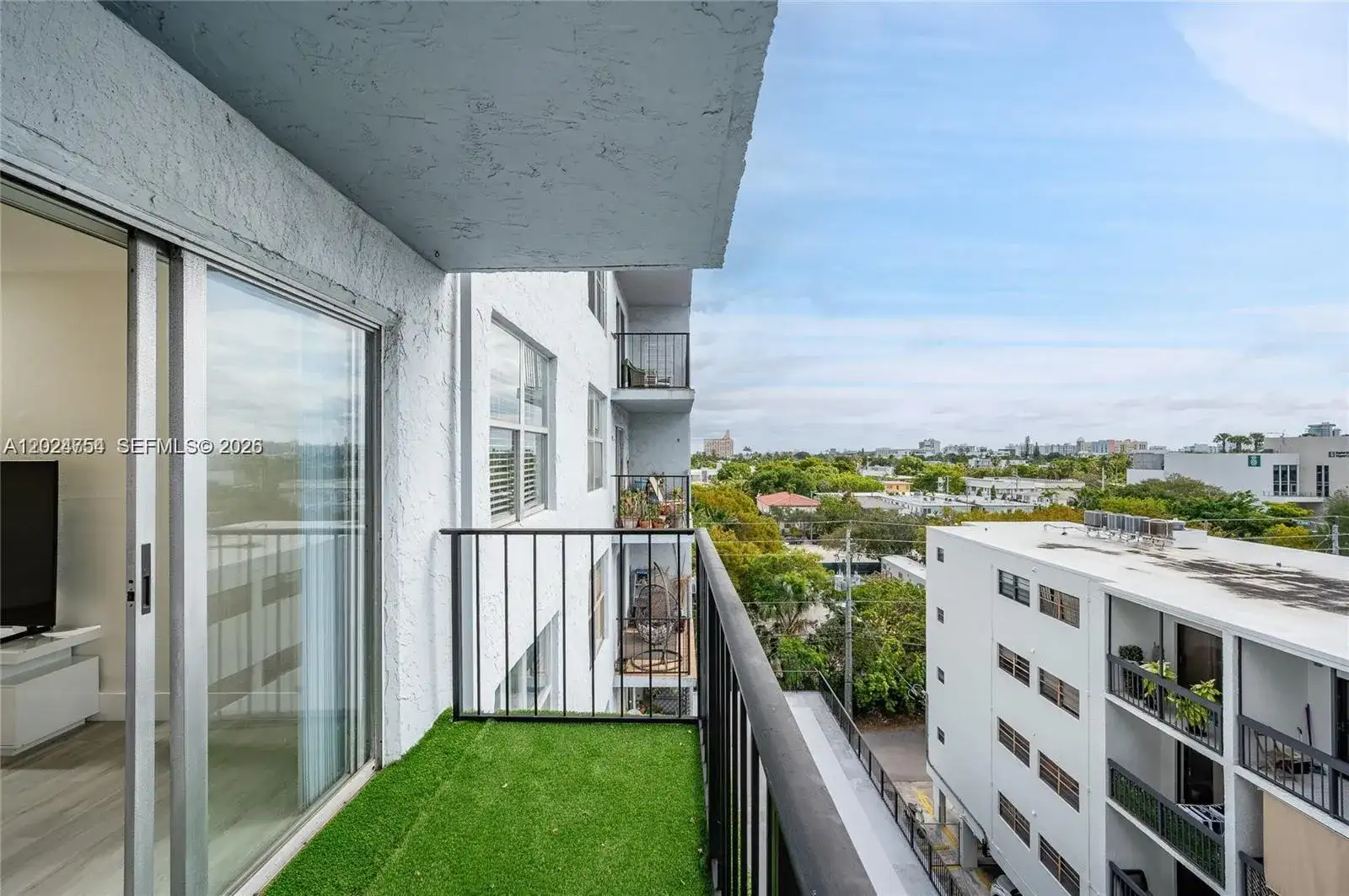 899 West Ave # 7E, Miami Beach FL 33139 photo 3
