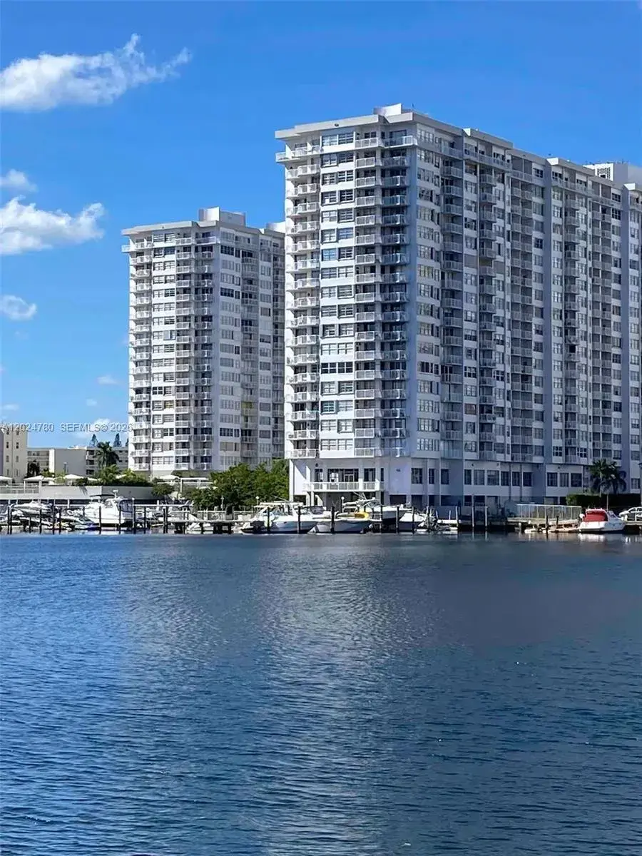 18081 Biscayne Blvd # 1904, Aventura FL 33160