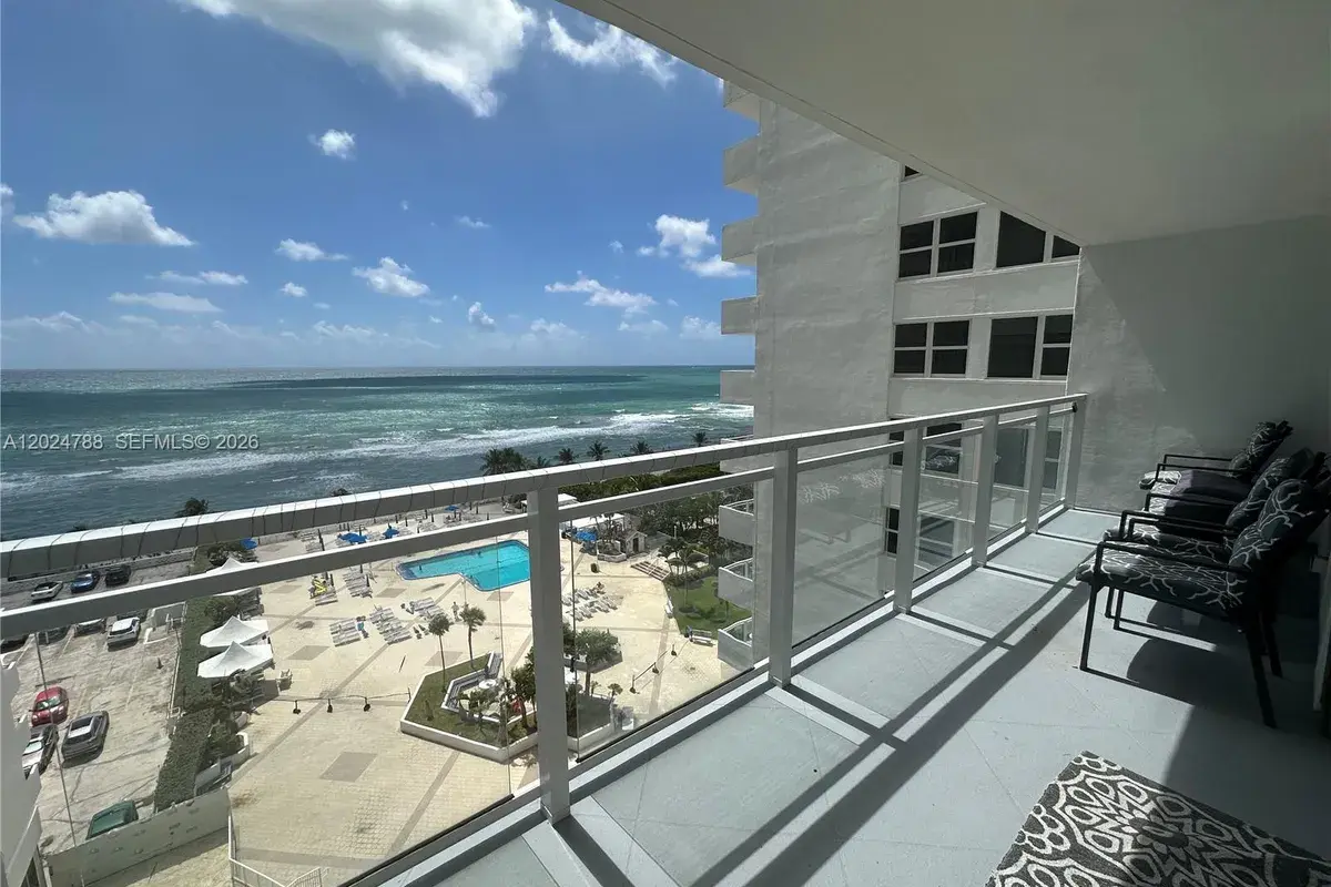 2030 S Ocean Dr # 916, Hallandale Beach FL 33009