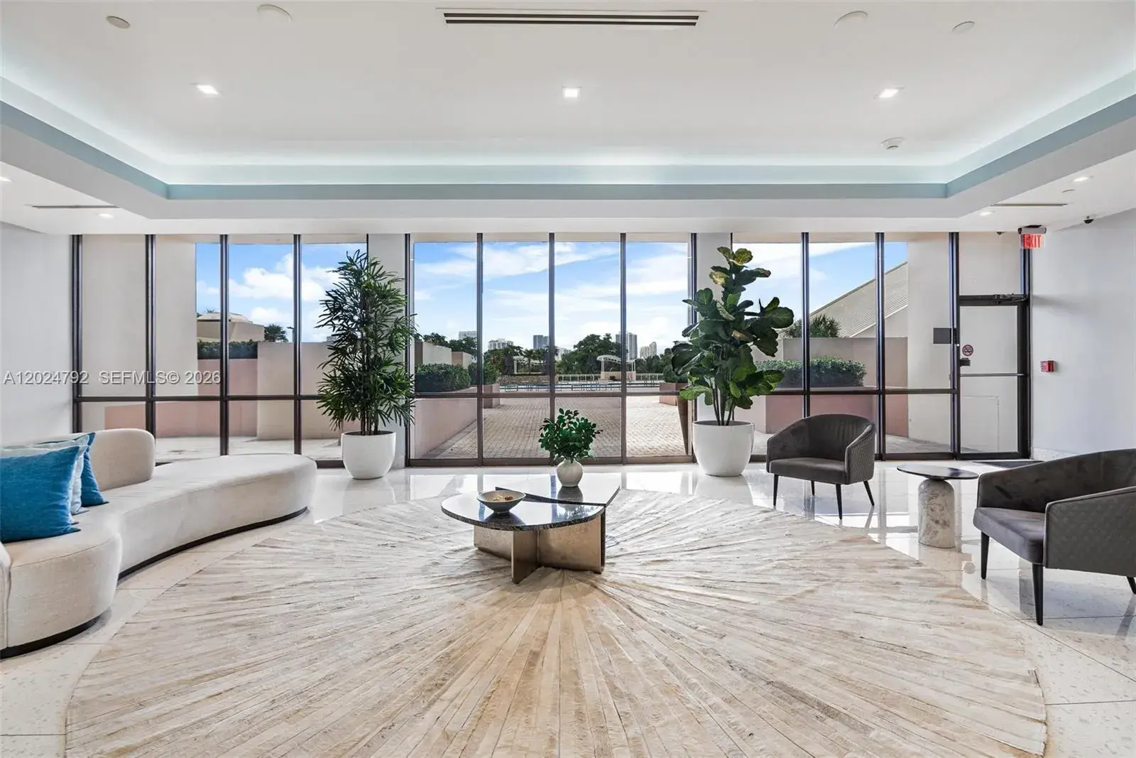 20301 W Country Club Dr # 825, Aventura FL 33180