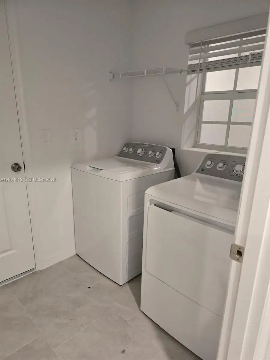 20291 Caroline Creek Pl # 20291, Lehigh Acres FL 33974 photo 3