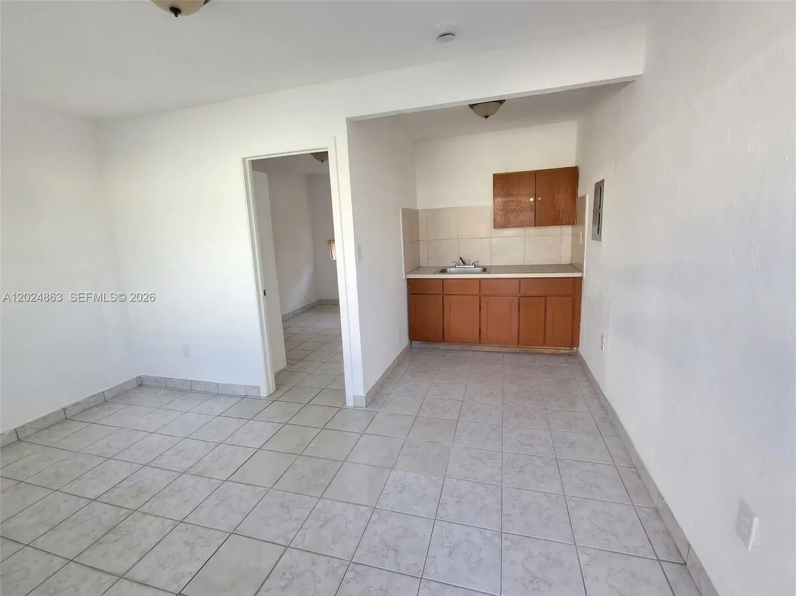 625 W Avenue A, Belle Glade FL 33430 photo 3