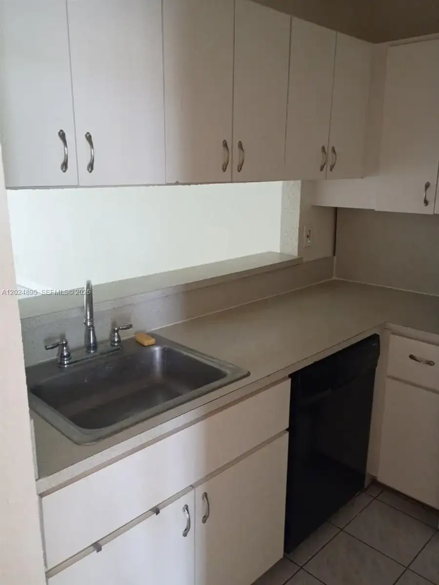 3399 Foxcroft Rd # 208, Miramar FL 33025 photo 4