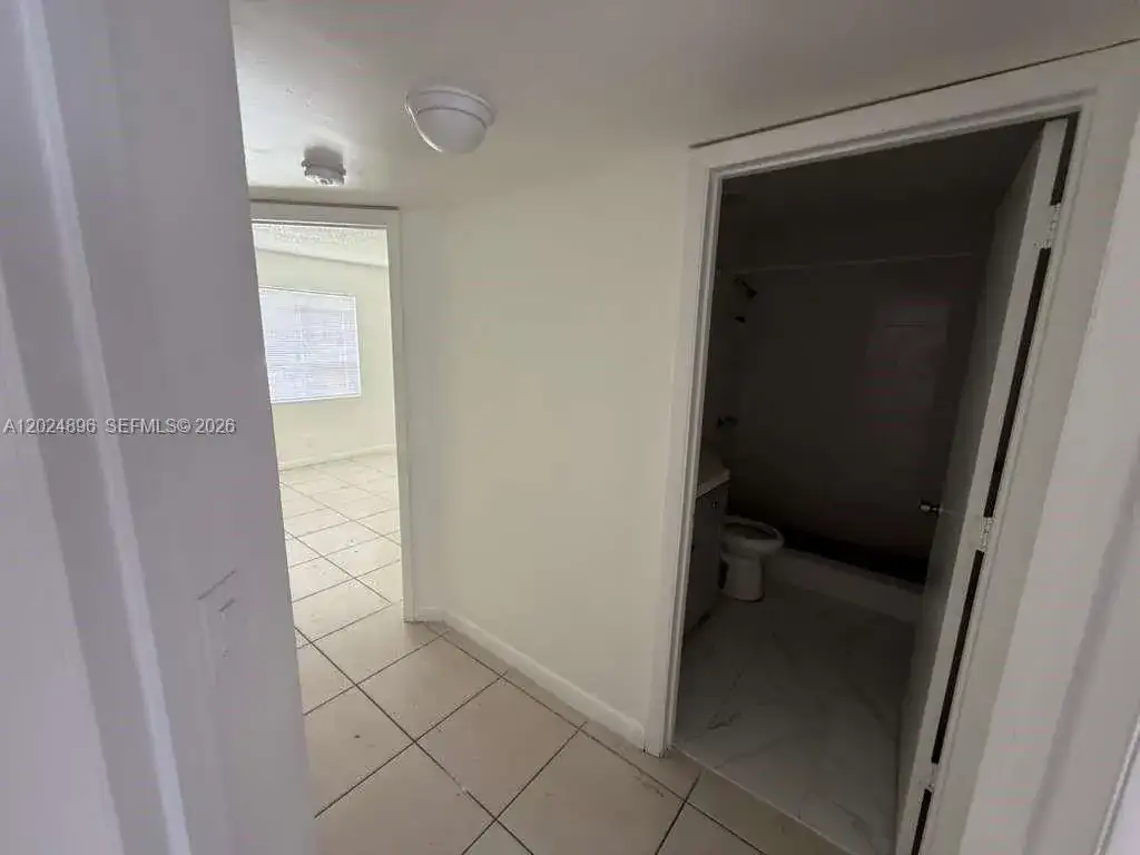 6921 Pembroke Rd # 6927, Pembroke Pines FL 33023 photo 4