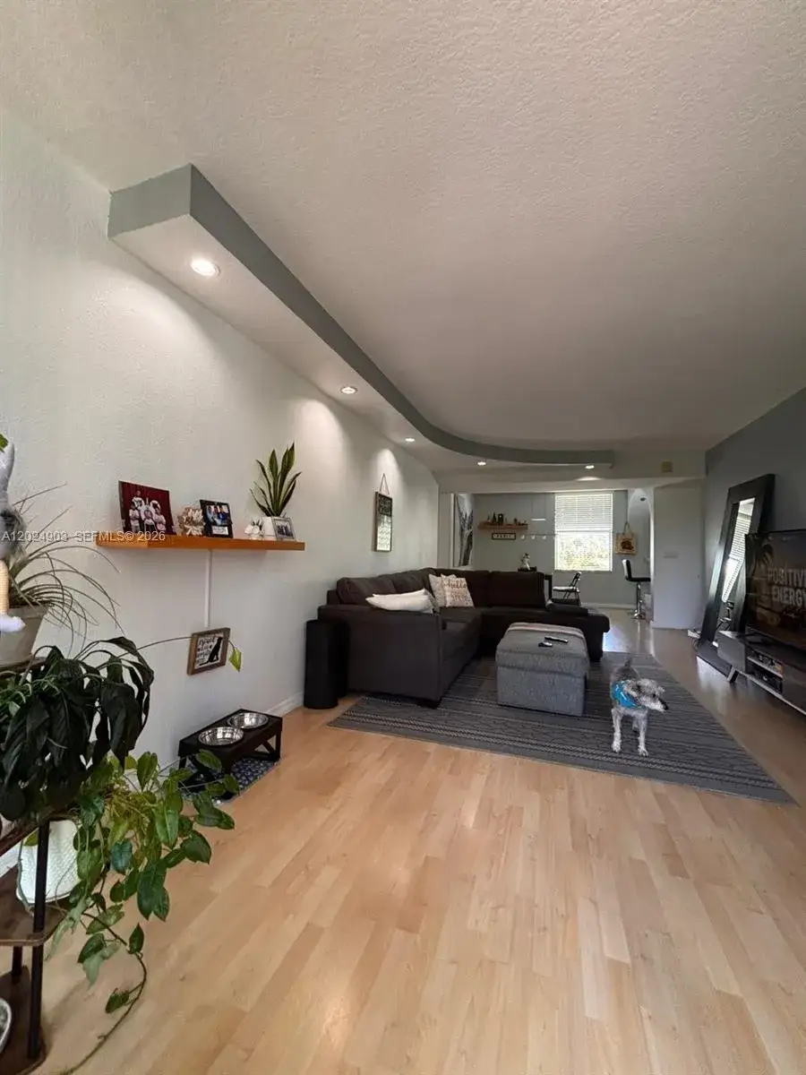 8411 Forest Hills Dr # 308, Coral Springs FL 33065