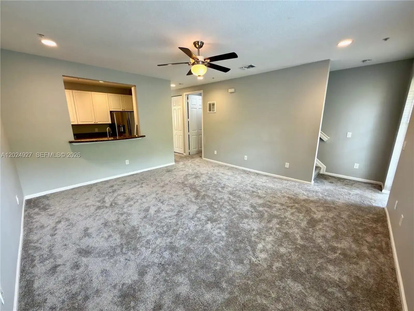 3909 White Peacock Ln, Coconut Creek FL 33073 photo 4