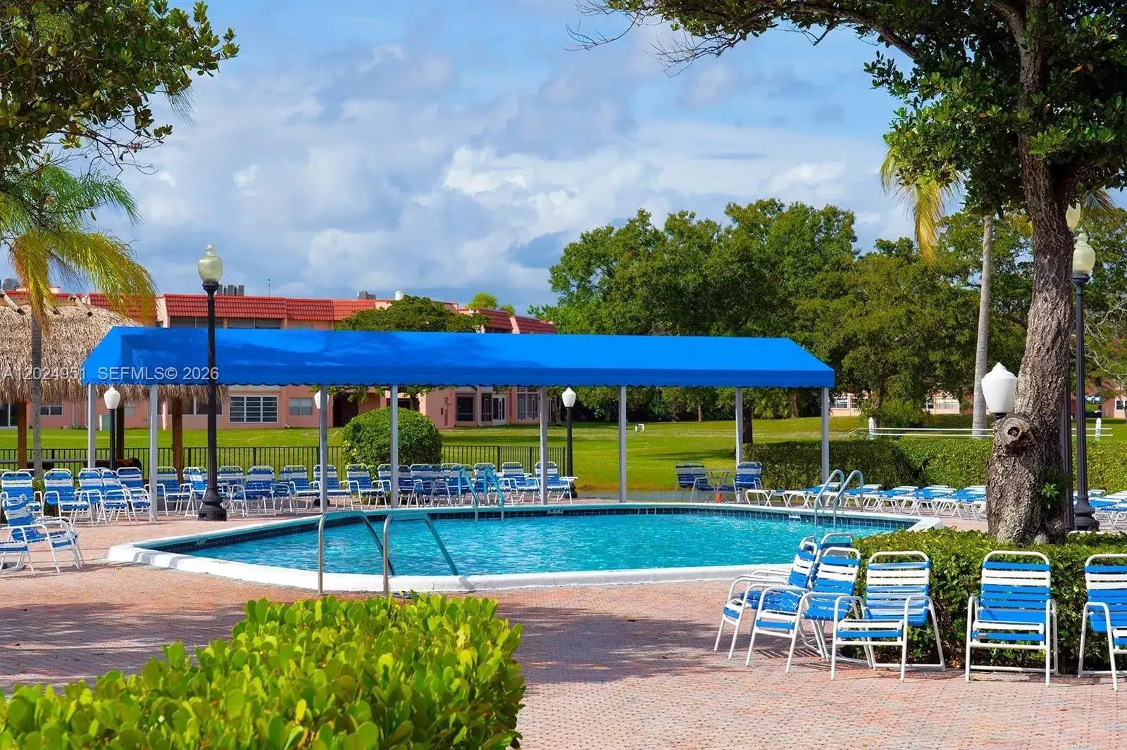 9581 Sunrise Lakes Blvd # 202, Sunrise FL 33322 photo 2