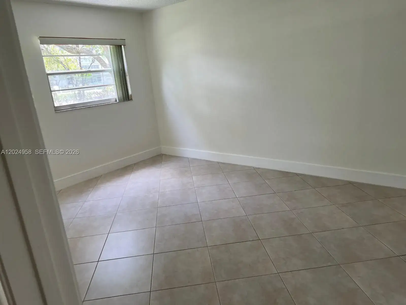 1400 SW 124th Ter # 109Q, Pembroke Pines FL 33027 photo 4