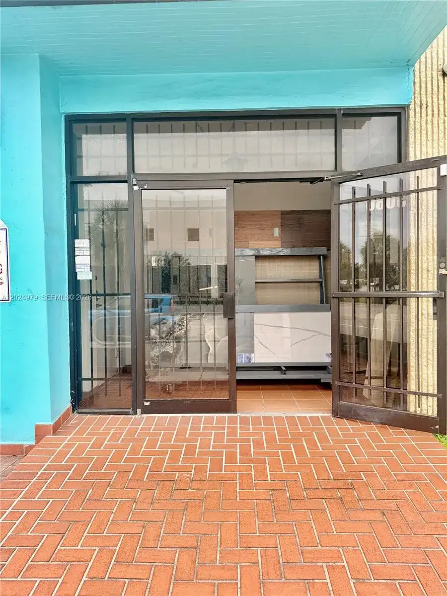 3080 SW 8th St, Miami FL 33135 photo 3