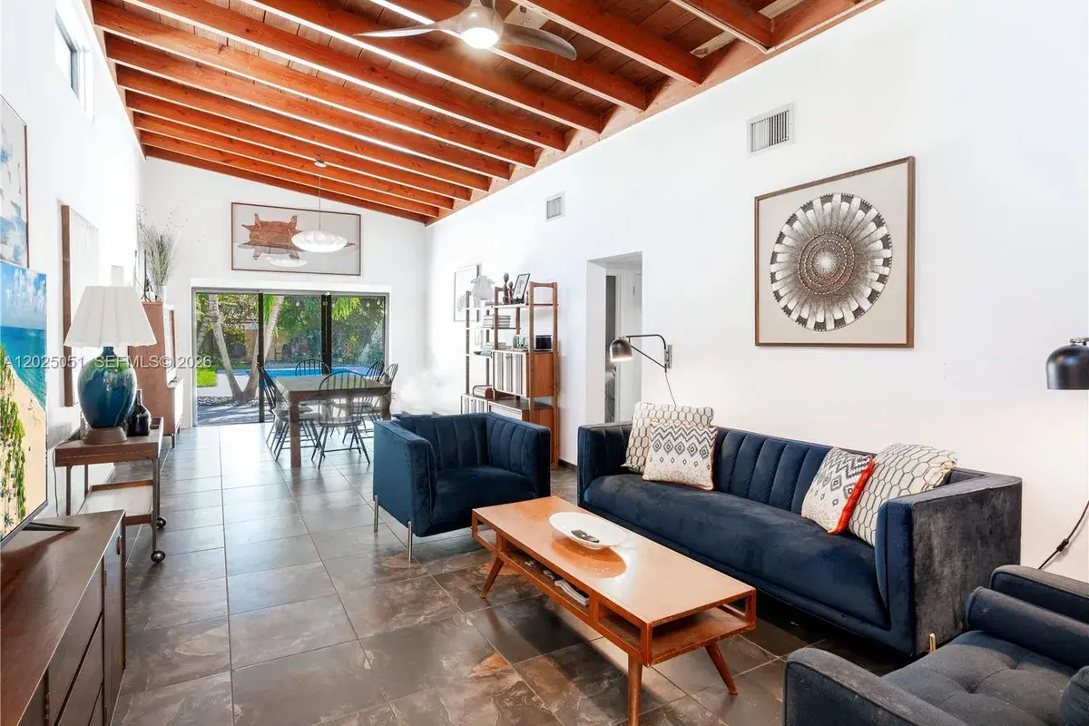 1212 NE 17th Ter, Fort Lauderdale FL 33304