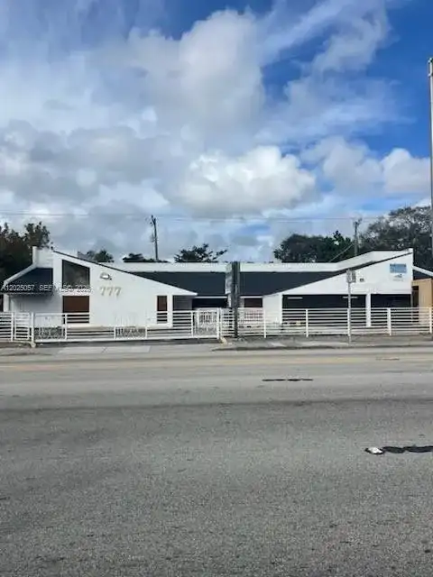 777 NE 79th St, Miami FL 33138