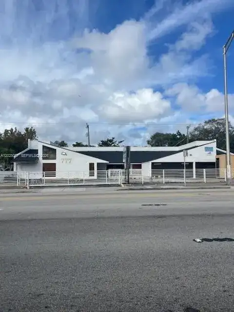 777 NE 79th St, Miami FL 33138 photo 2