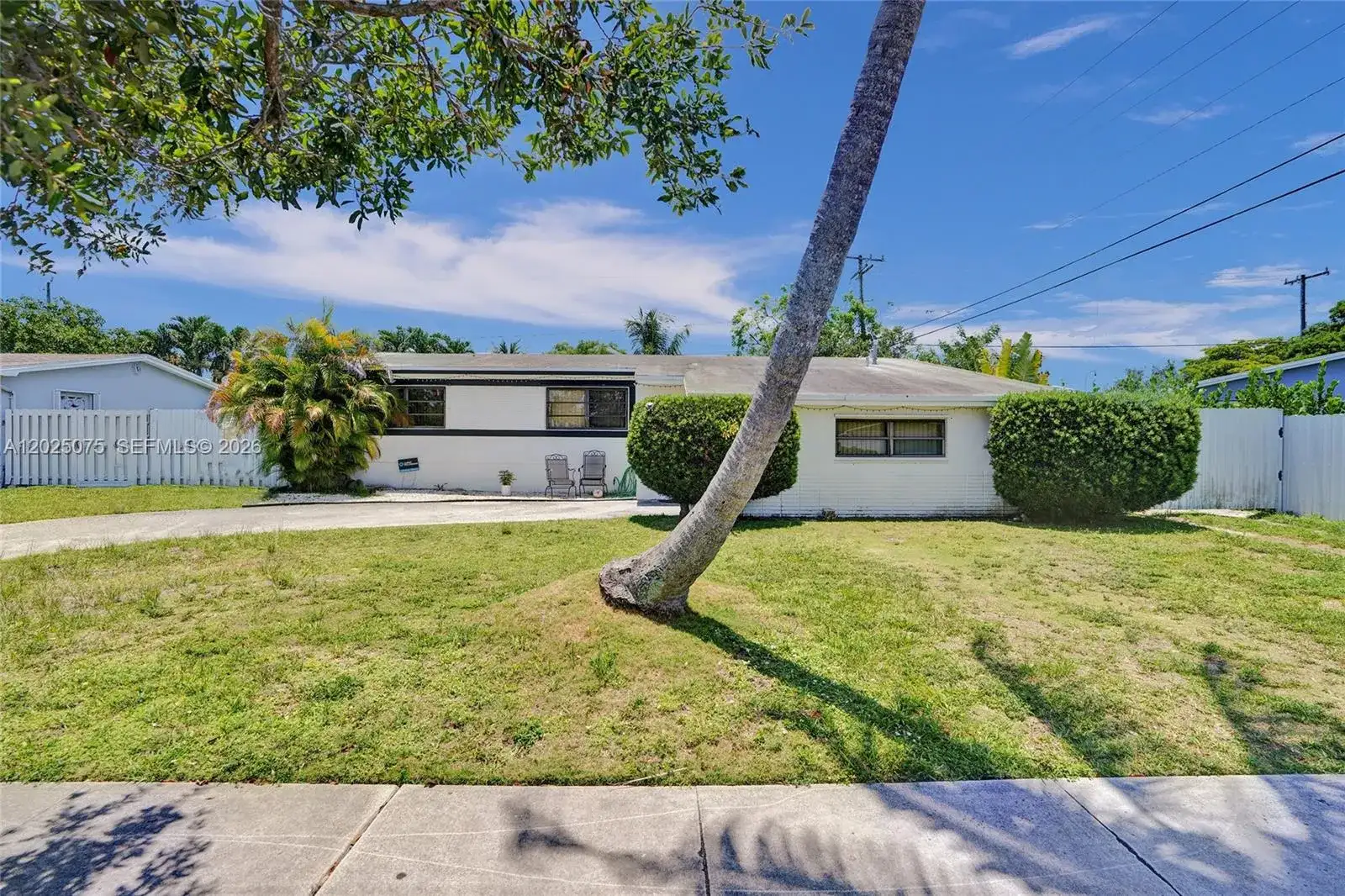 9910 Bahama Dr, Cutler Bay FL 33189 photo 3