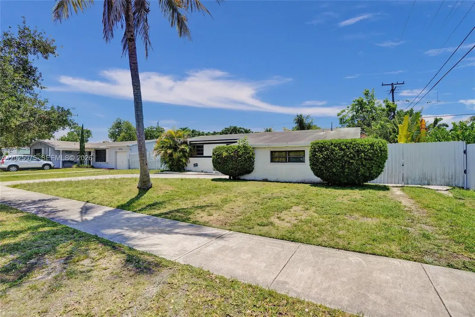 9910 Bahama Dr, Cutler Bay FL 33189 photo 4