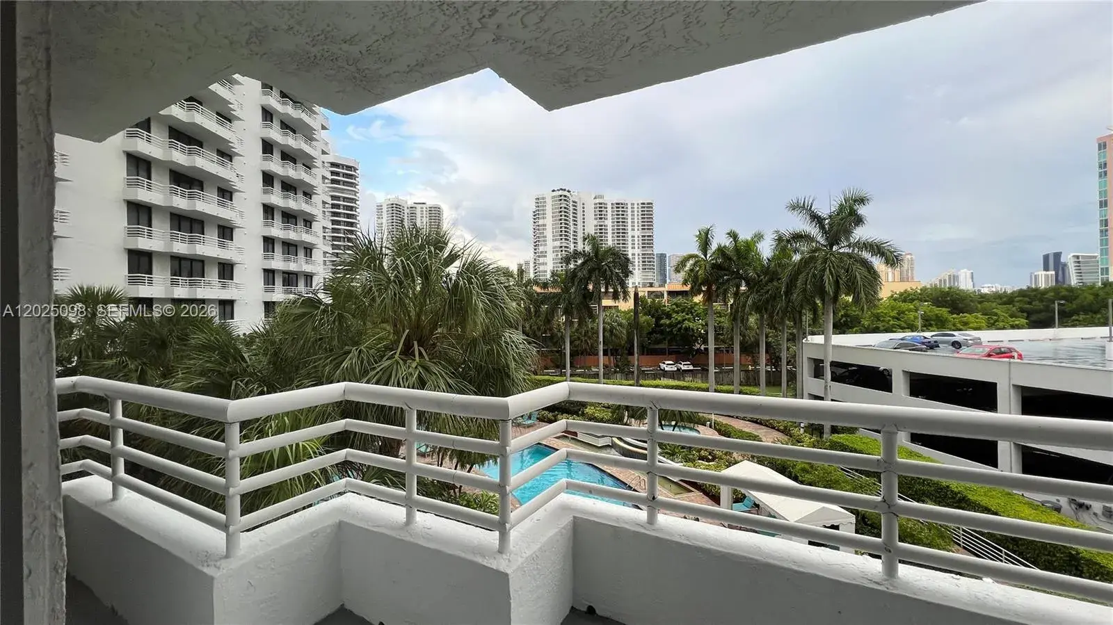 3300 NE 192nd St # 418, Aventura FL 33180